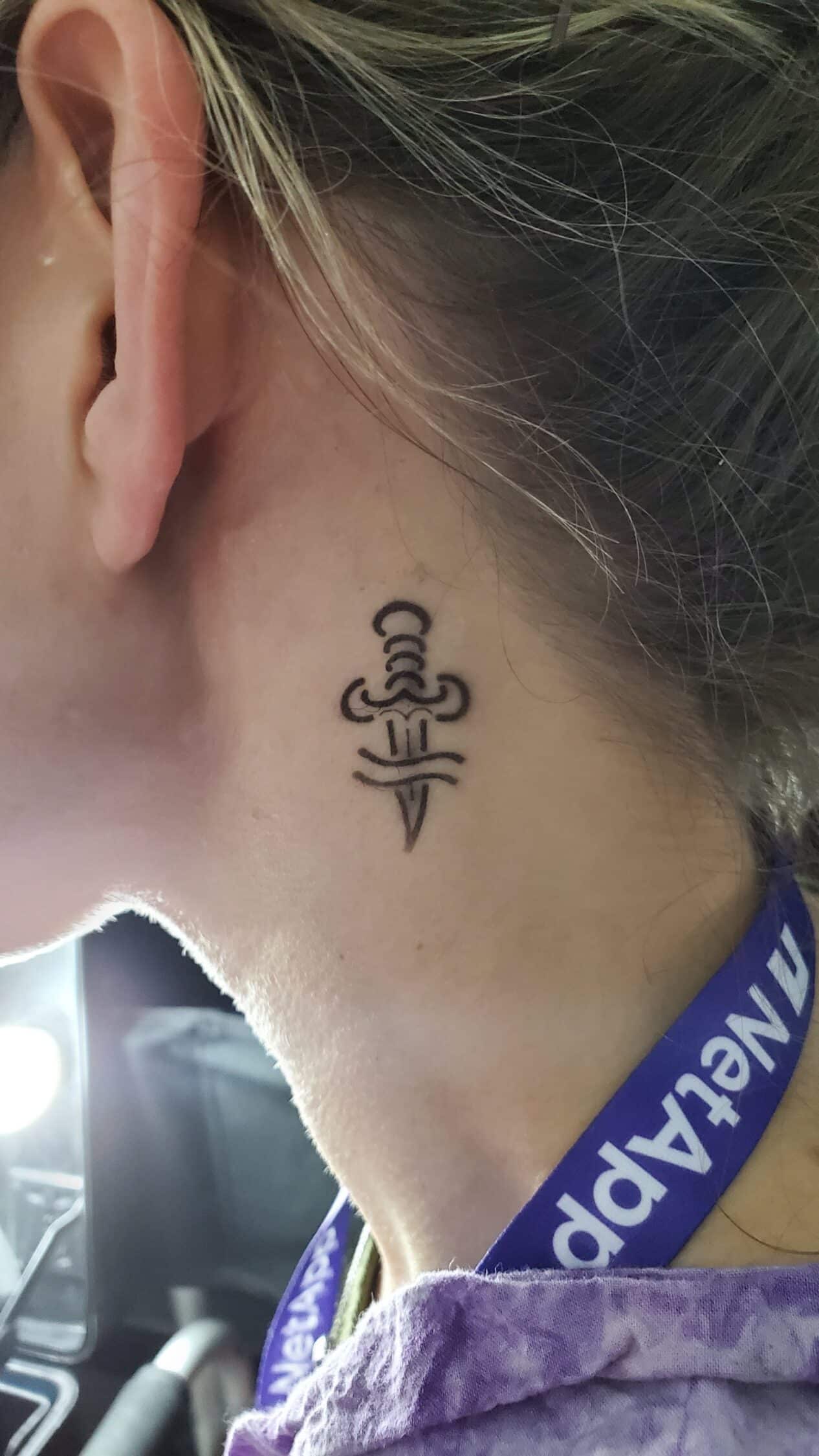 Tiny Tat Dagger